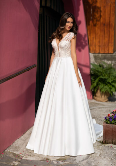 Rochie de mireasa printesa cu trena