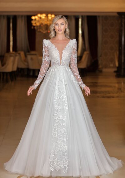 Rochie de mireasa cu umeri